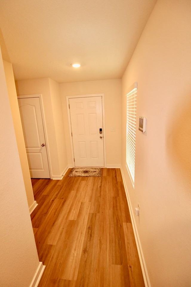 119 Teakwood Dr - Photo 2 of 14