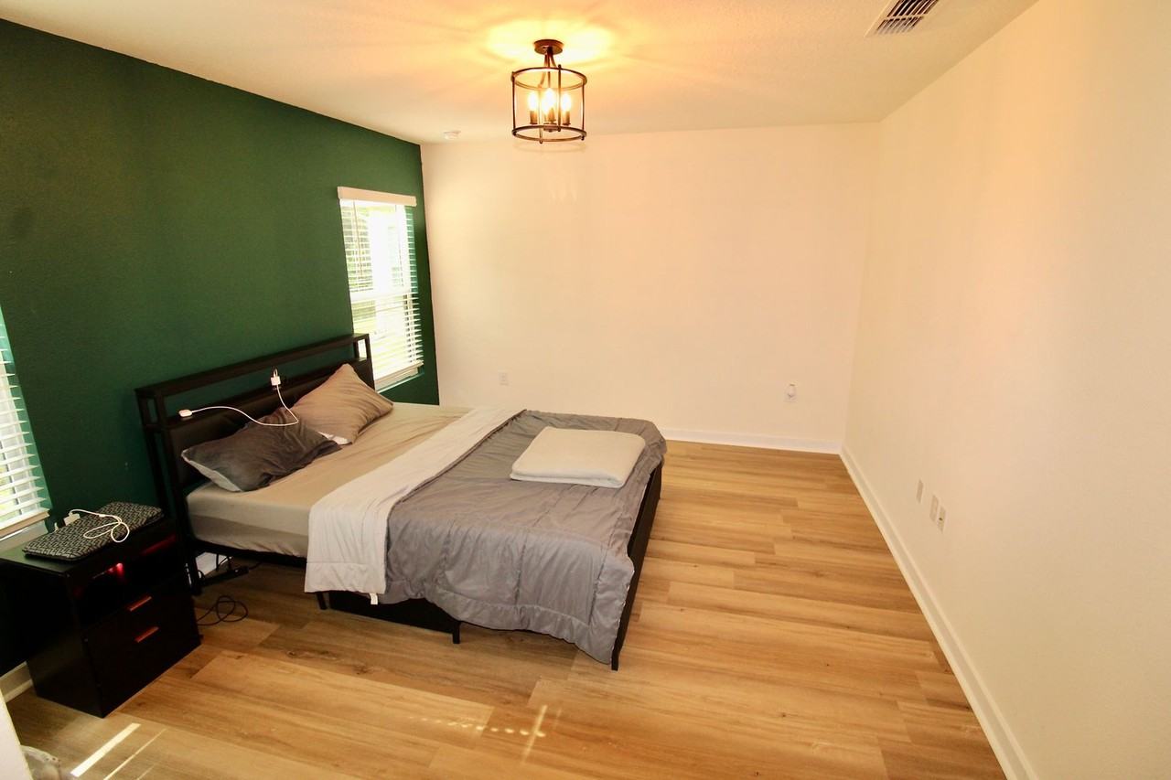 119 Teakwood Dr - Photo 5 of 14