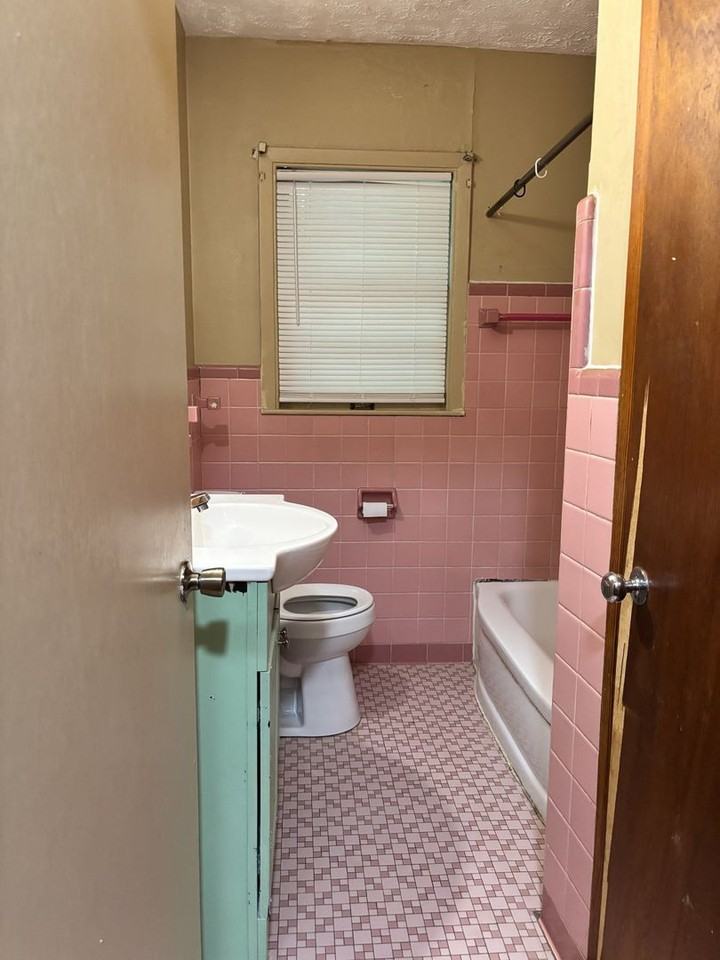 9 Waverly Dr - Photo 6 of 24