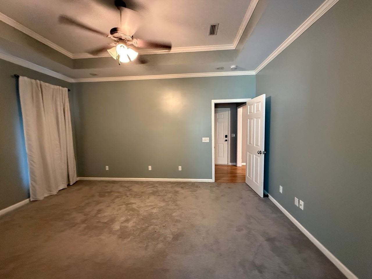 806 Alberta St - Photo 6 of 32