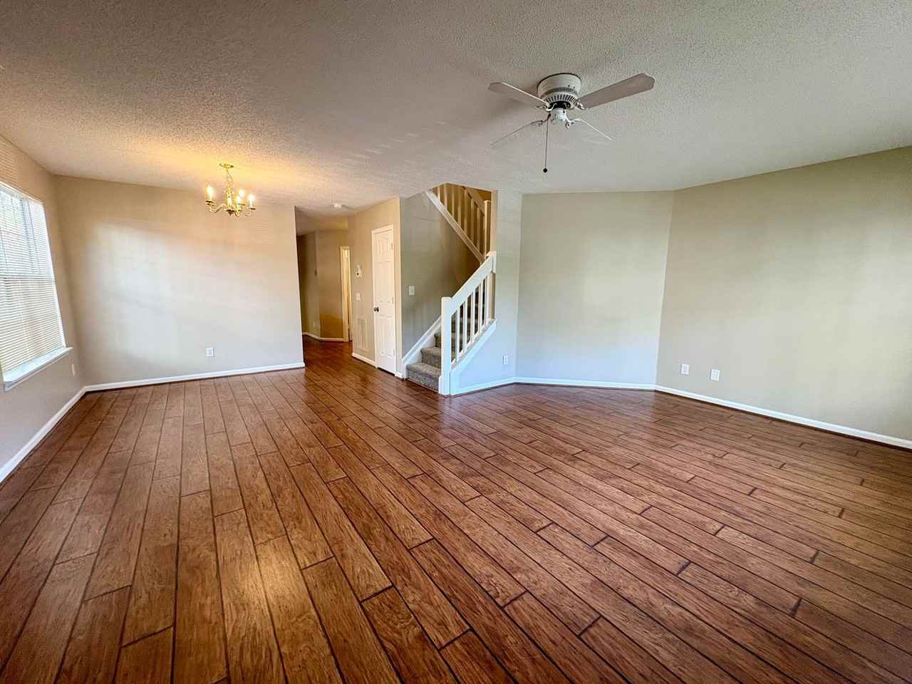 9115 Exbury Ct - Photo 4 of 20
