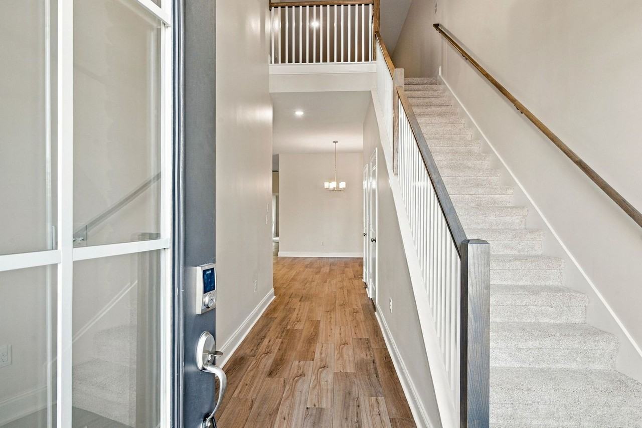 3036 Wiltshire Park Pl - Photo 2 of 31