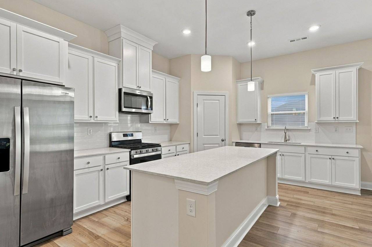 3036 Wiltshire Park Pl - Photo 5 of 31