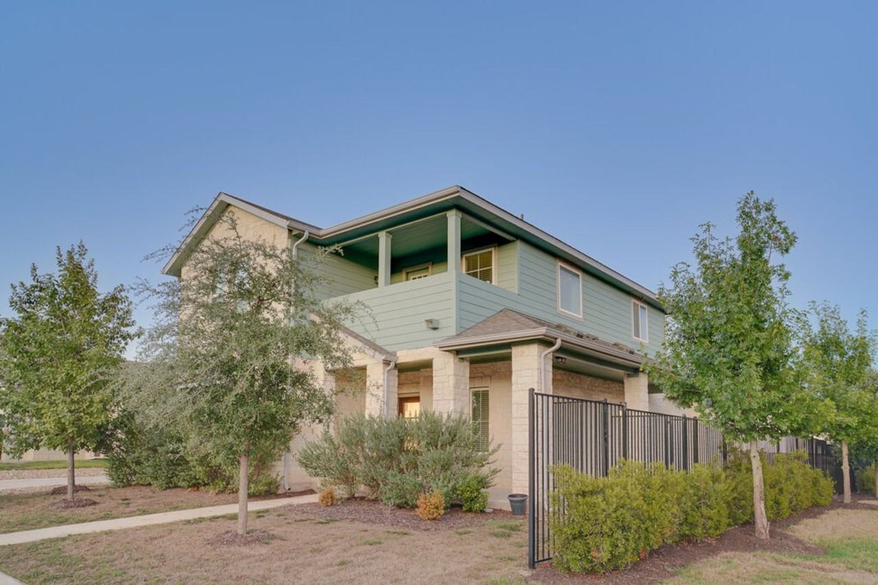 9015 Looksee Ln - Photo 2 of 20