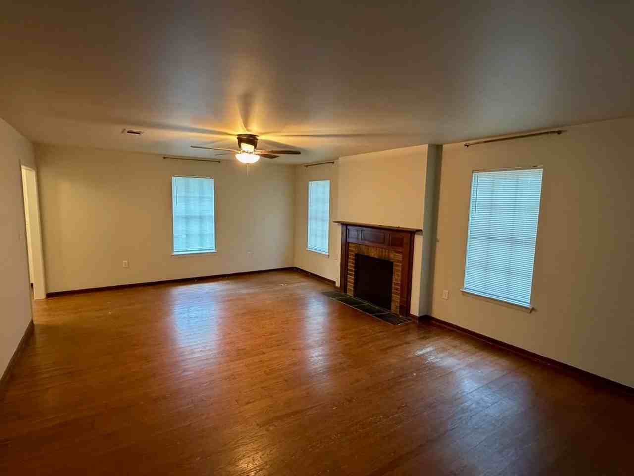 72549 Saint Landry St - Photo 2 of 11