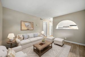 featured image of 296 Pine St Nw