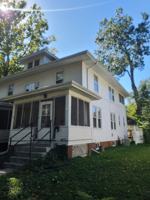 featured image of 609 S Prairie St