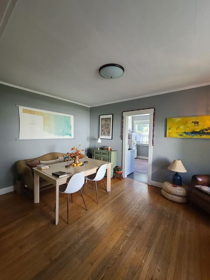 609 S Prairie St - Photo 4 of 20