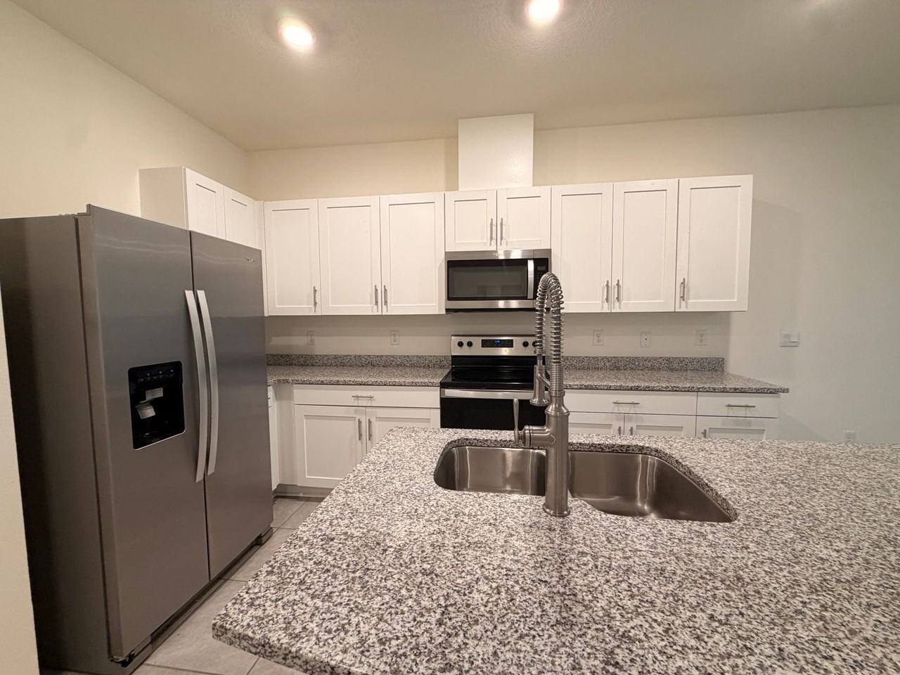 148 Reena Dr - Photo 6 of 16