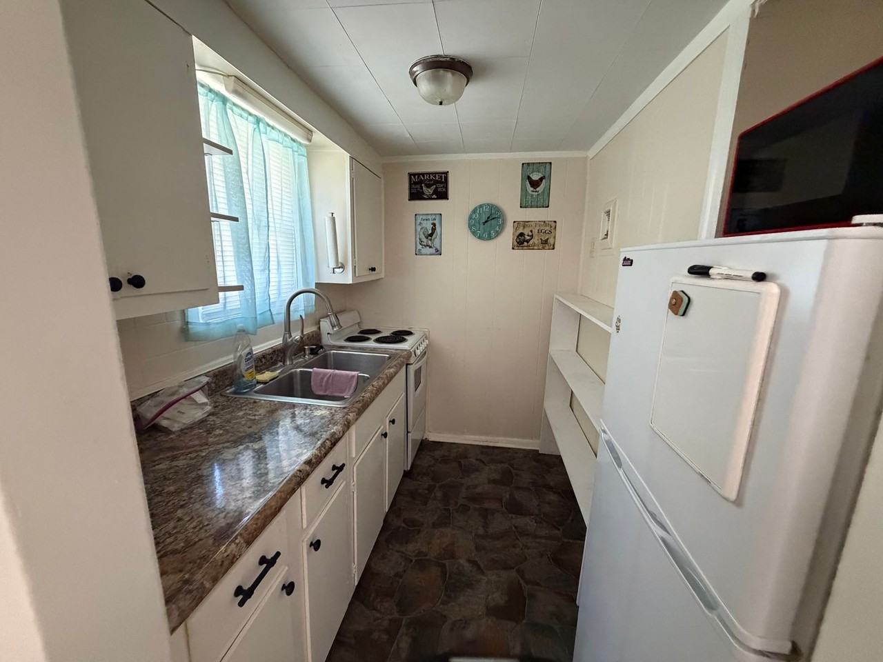216 S Duncan St - Photo 3 of 6