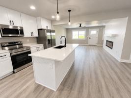 featured image of 14433 Springbrook Trl