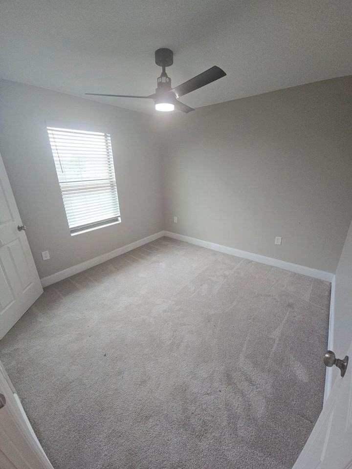 927 Culbreath Green Ct - Photo 3 of 46