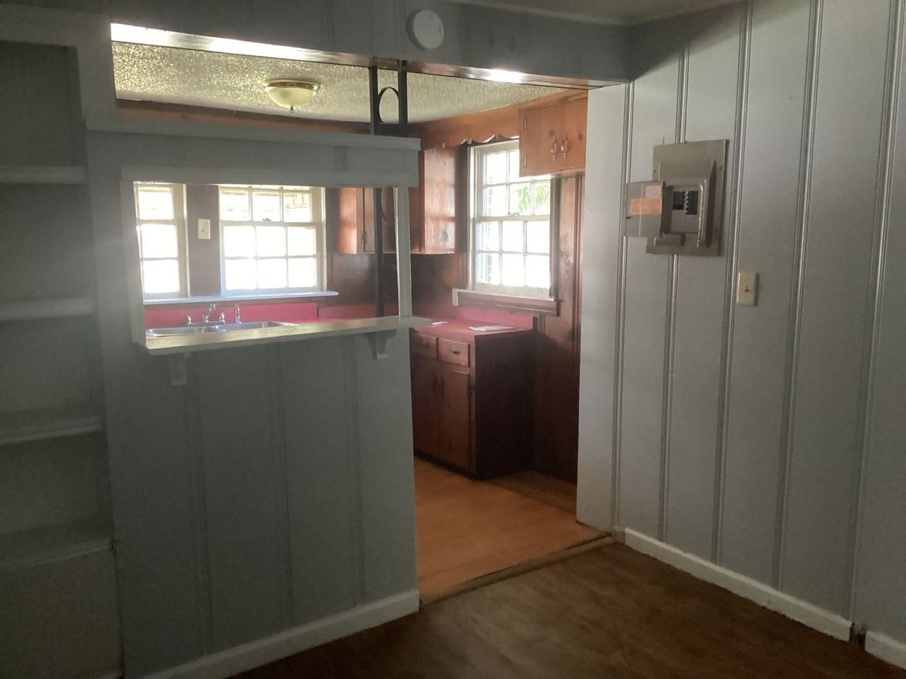 1116 Fuller St - Photo 5 of 9