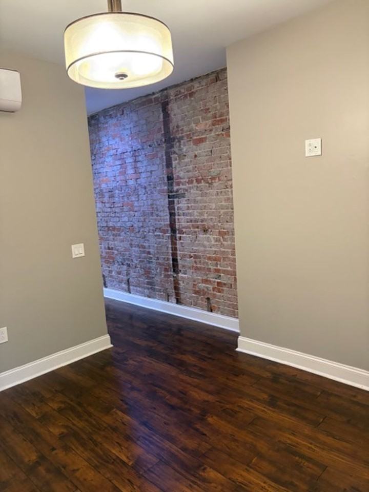 428 N Taylor Ave - Photo 4 of 13
