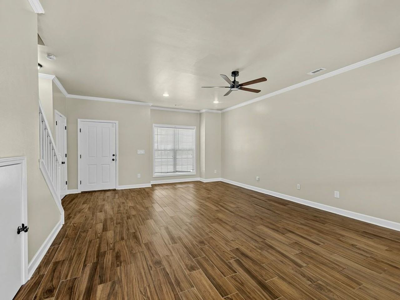 213 Ashby Dr - Photo 7 of 36