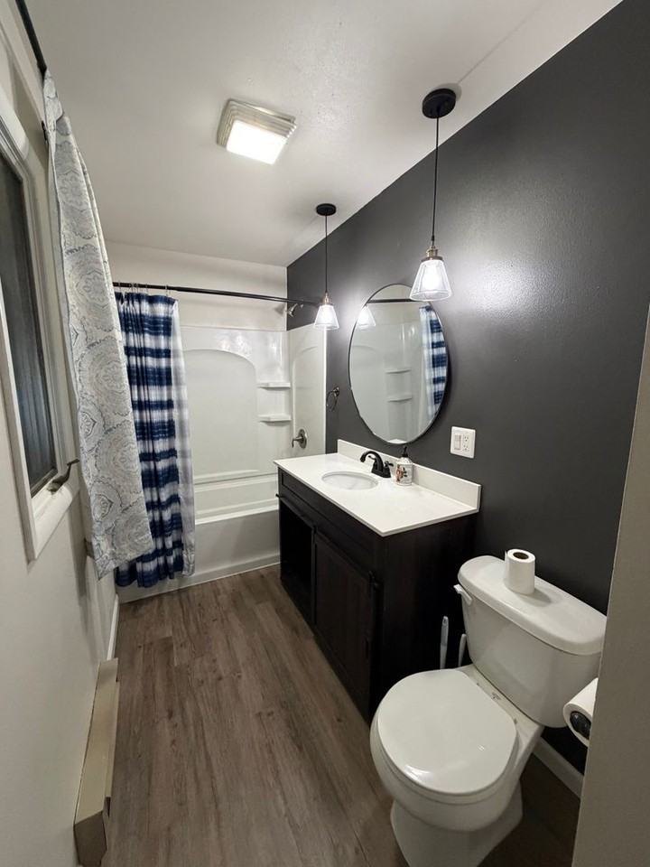 236 Greenwood Dr - Photo 4 of 7