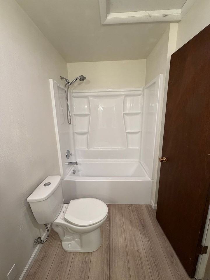 236 Greenwood Dr - Photo 6 of 7