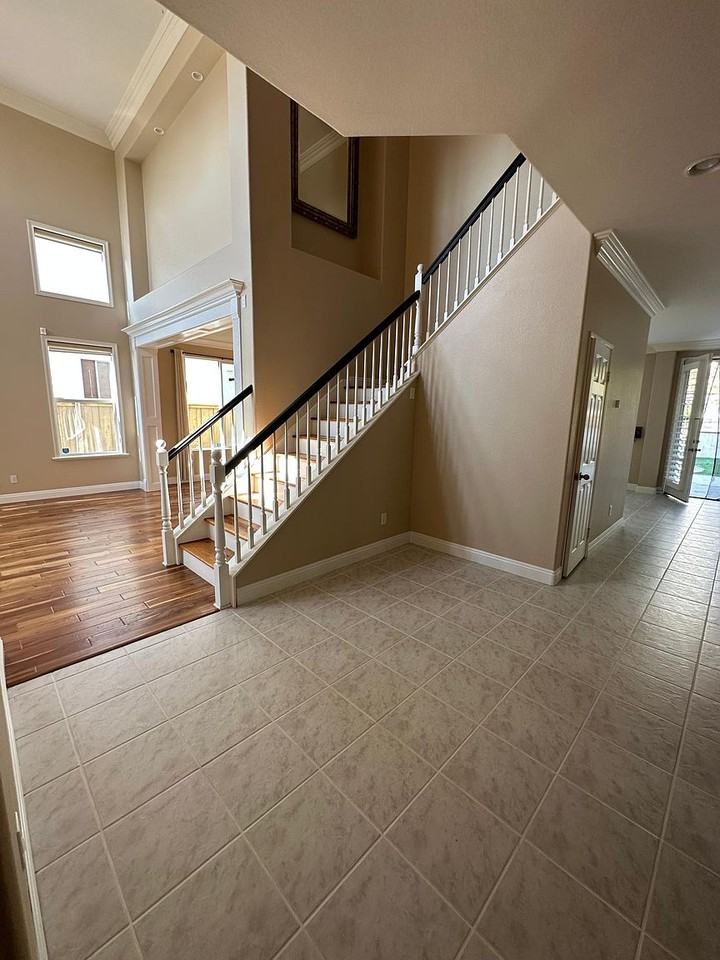 6271 Canyon Bluff Court - Photo 7 of 66