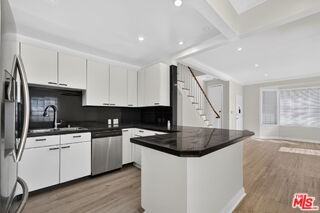 215 S Gale Dr #B - Photo 2 of 8