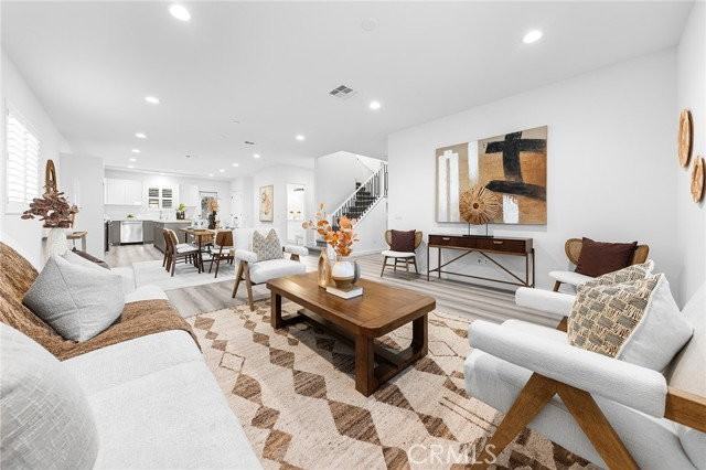 1359 Point Loma Pl - Photo 3 of 8