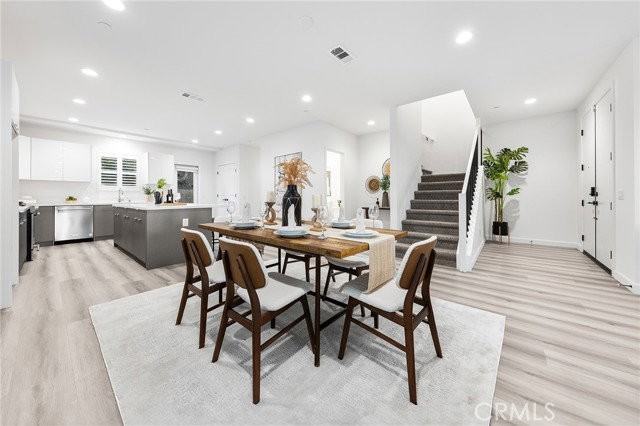 1359 Point Loma Pl - Photo 4 of 8