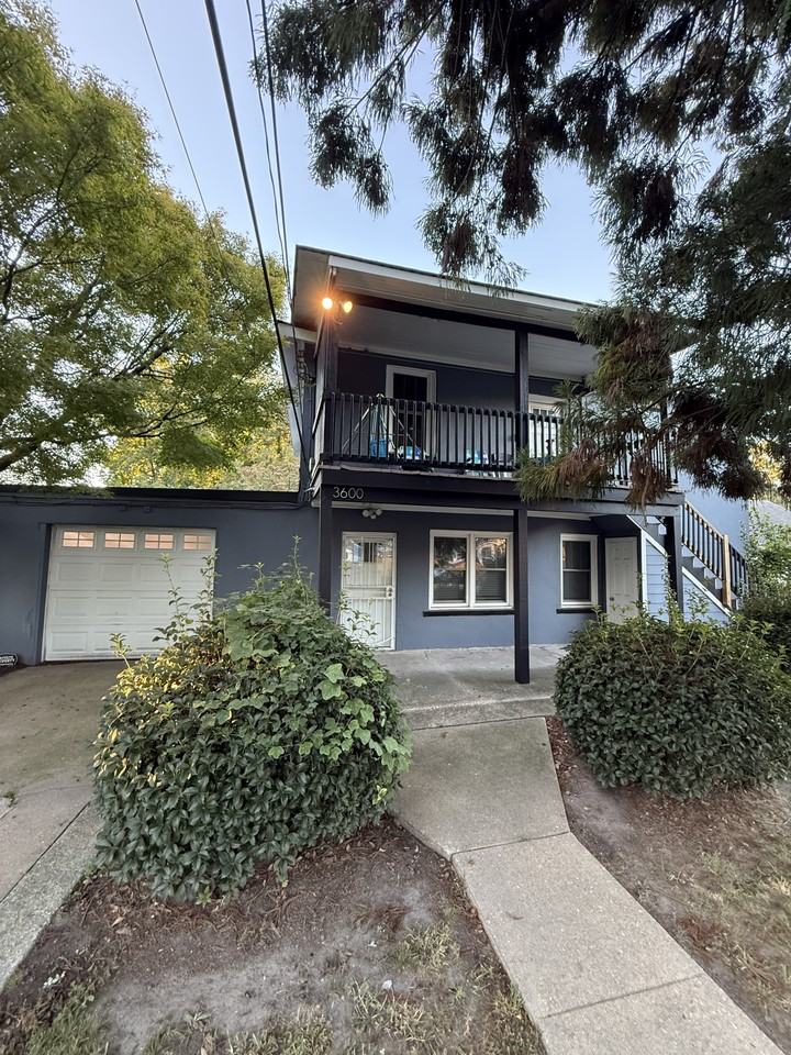 3600 Matoaka Rd #A - Photo 4 of 10