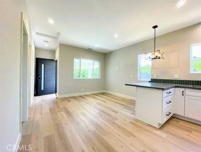 738 Center St #C - Photo 7 of 8