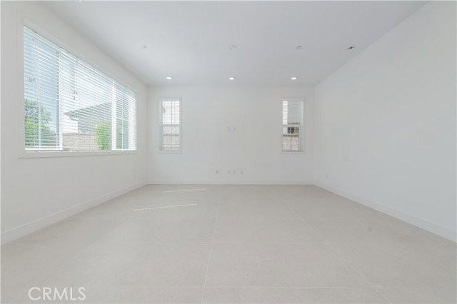 26208 Meadow Dr - Photo 5 of 8