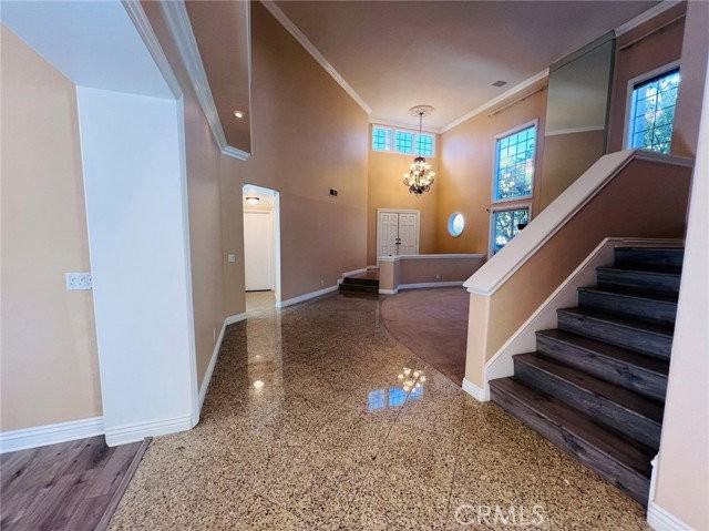17 Halsey Ave - Photo 4 of 8