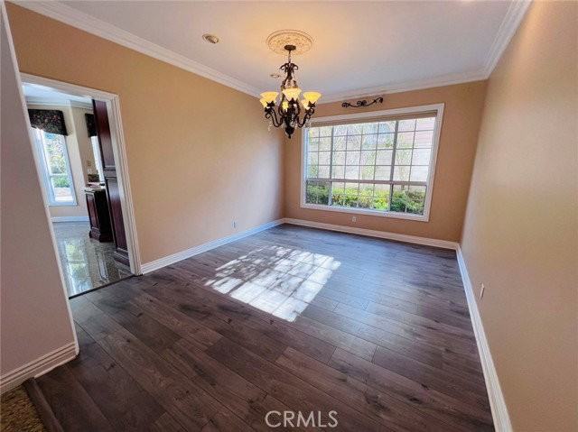 17 Halsey Ave - Photo 5 of 8