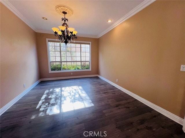 17 Halsey Ave - Photo 6 of 8