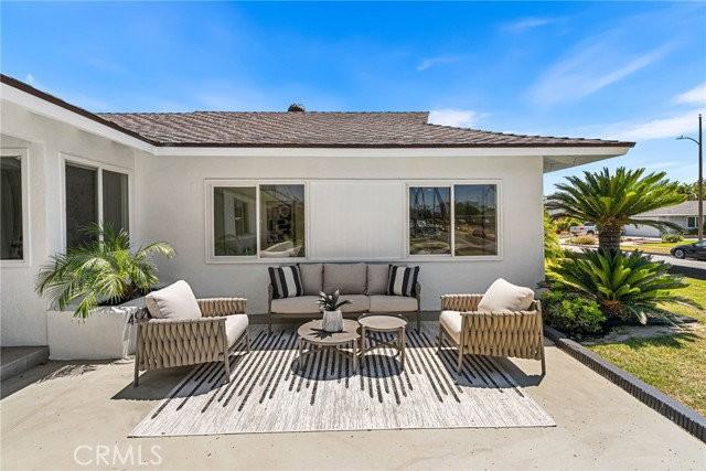 4922 Torida Way - Photo 3 of 8