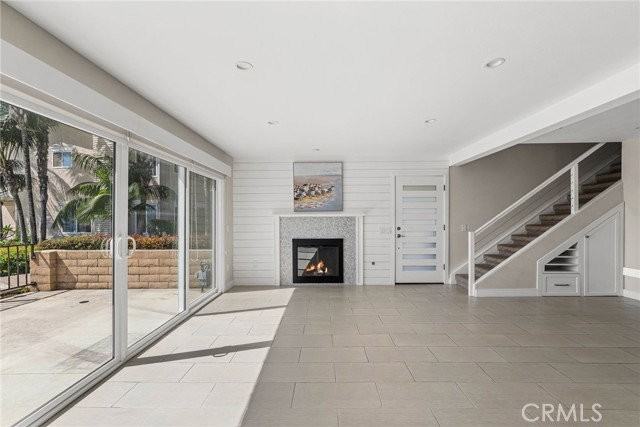 4411 W Coast Hwy #6 - Photo 3 of 8