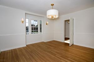 featured image of 1087 S Los Robles Ave