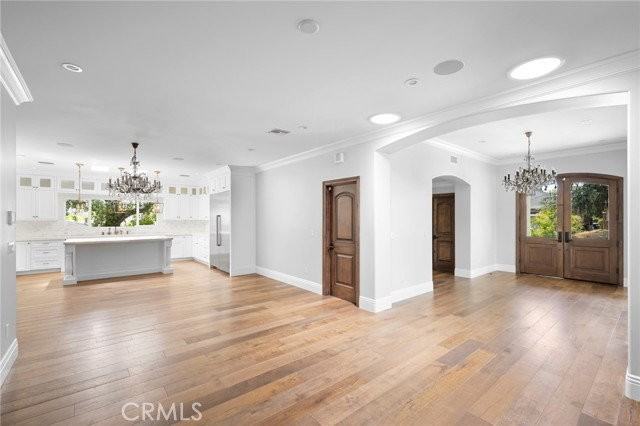 4624 Lasheart Dr - Photo 6 of 8