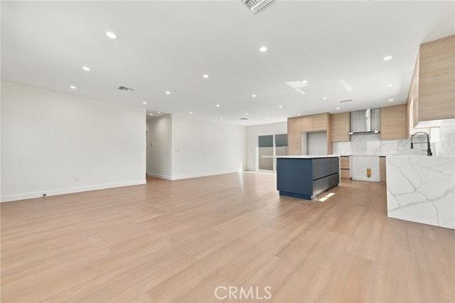 10902 Tujunga Canyon Blvd - Photo 2 of 8