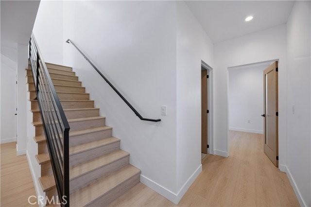 7702 Lasaine Ave - Photo 6 of 8