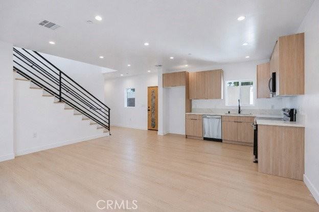 7702 Lasaine Ave - Photo 7 of 8