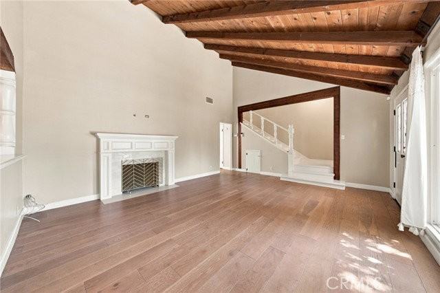 13047 Magnolia Blvd - Photo 5 of 8