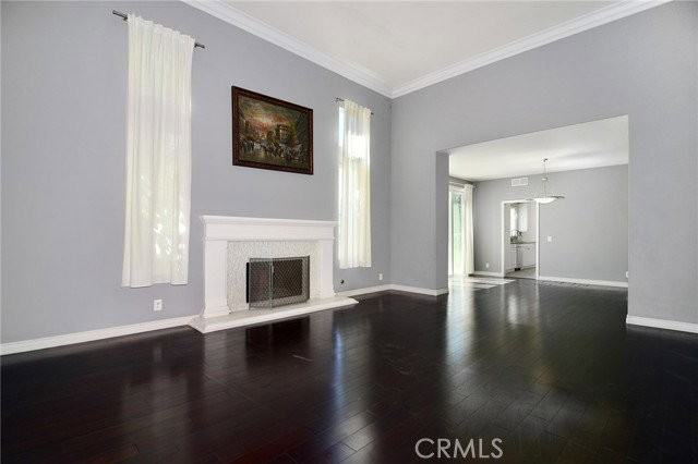 24310 Belford Ct - Photo 3 of 8