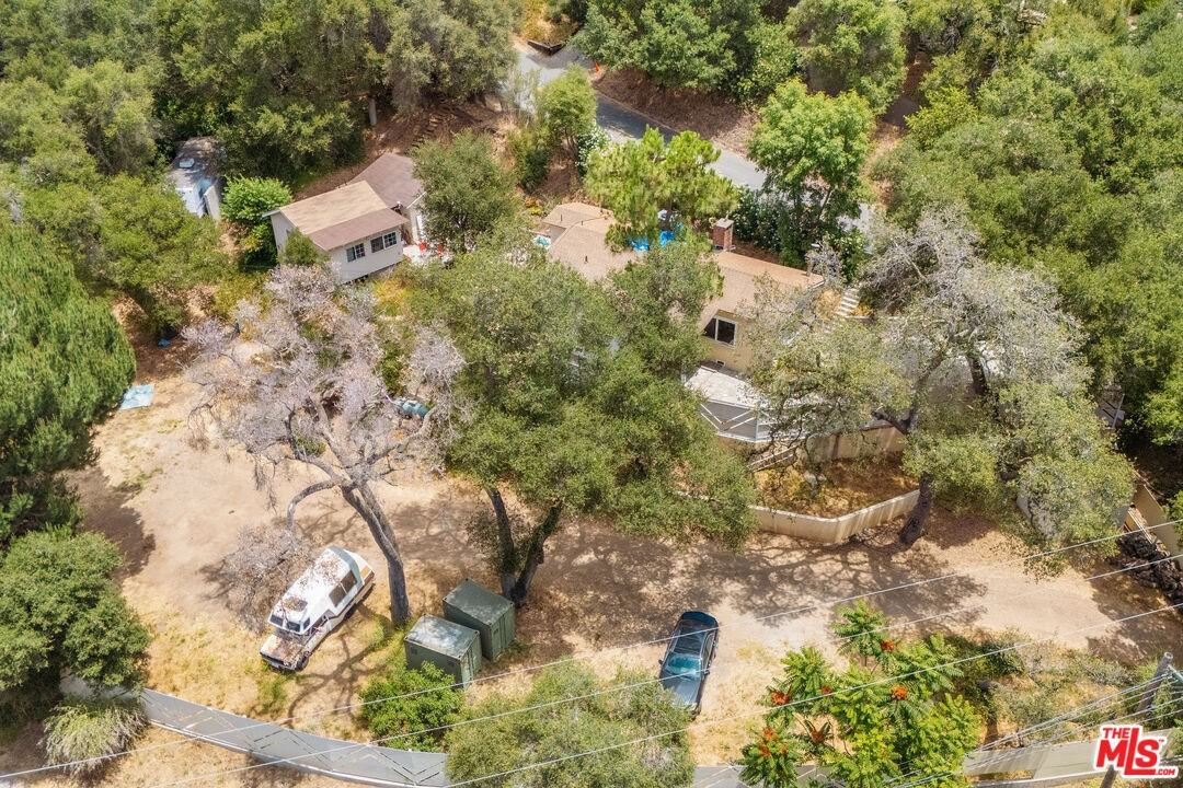 360 N Topanga Canyon Blvd - Photo 4 of 8