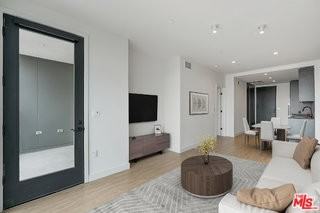 Overland Ave #722 - Photo 5 of 8