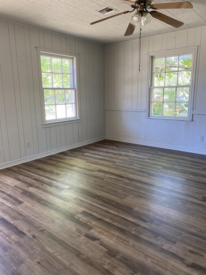 311 E Chestnut Ave #1 - Photo 5 of 10