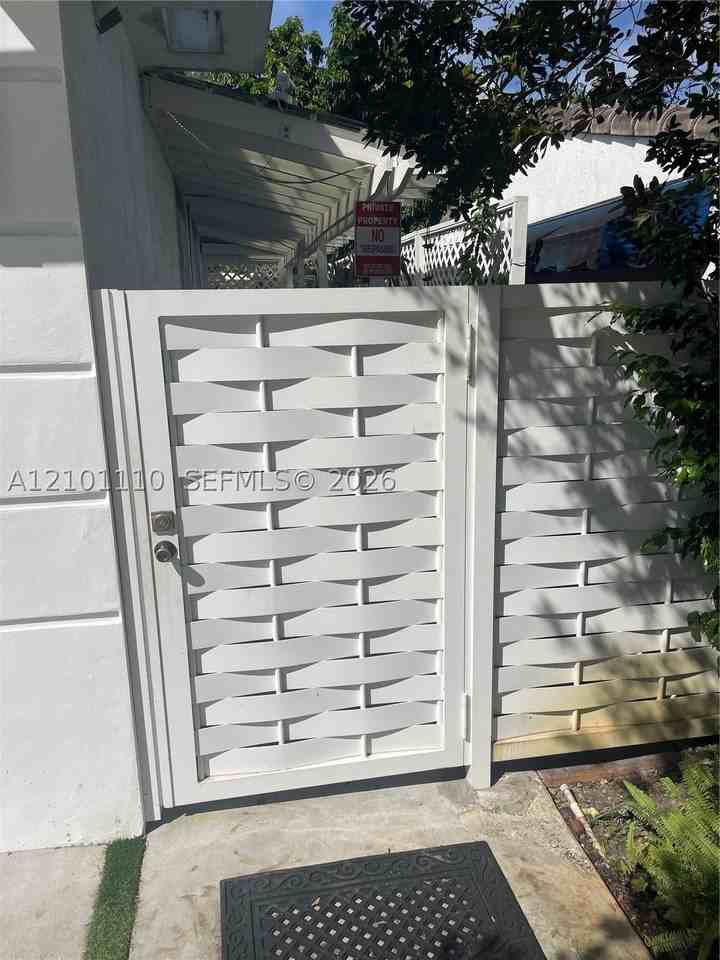 4101 Nw 5th St #2 - Photo 2 of 28