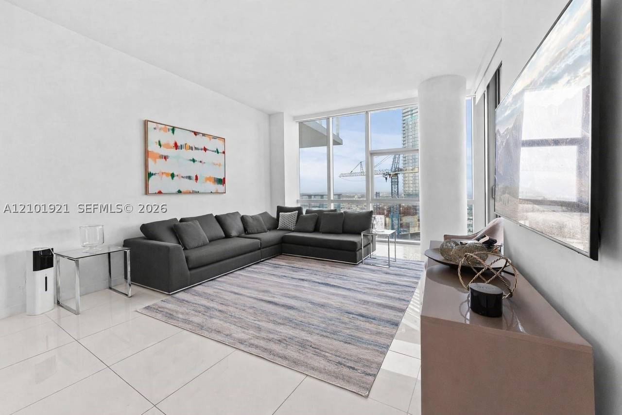 851 Ne 1st Ave #2601 - Photo 4 of 42