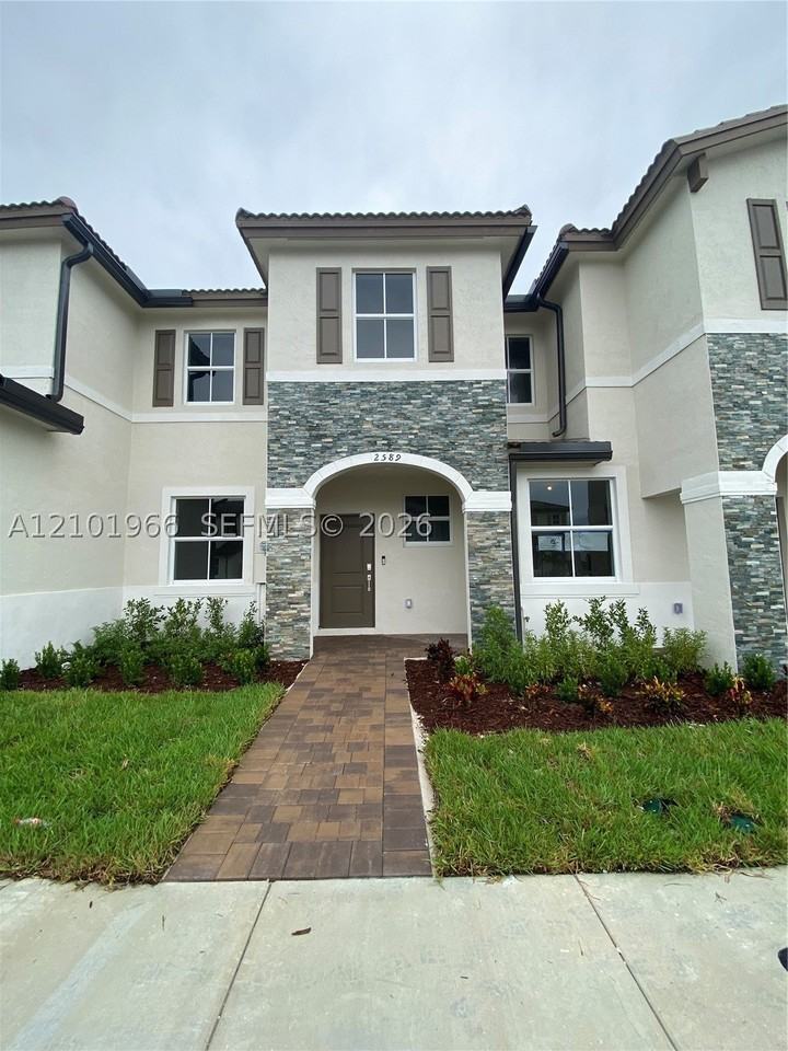 2589 Se 25th Dr