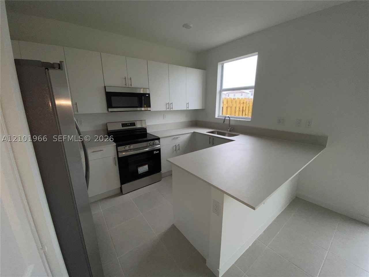 2589 Se 25th Dr - Photo 3 of 24