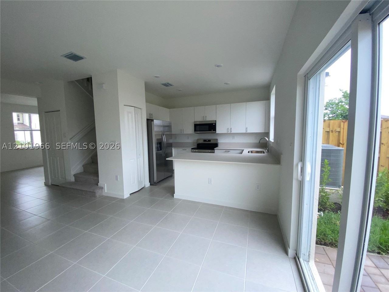 2589 Se 25th Dr - Photo 6 of 24