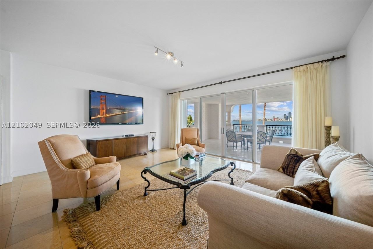 5235 Fisher Island Dr #5235 - Photo 4 of 50