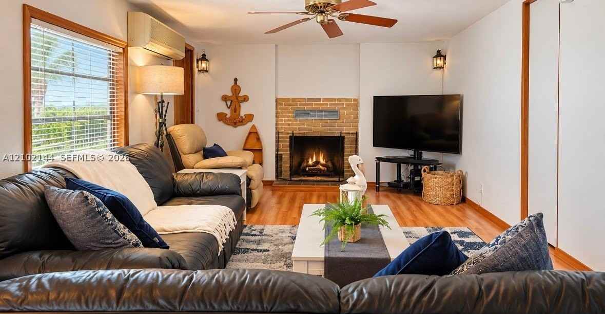 712 Garden State Ln #1 - Photo 5 of 14